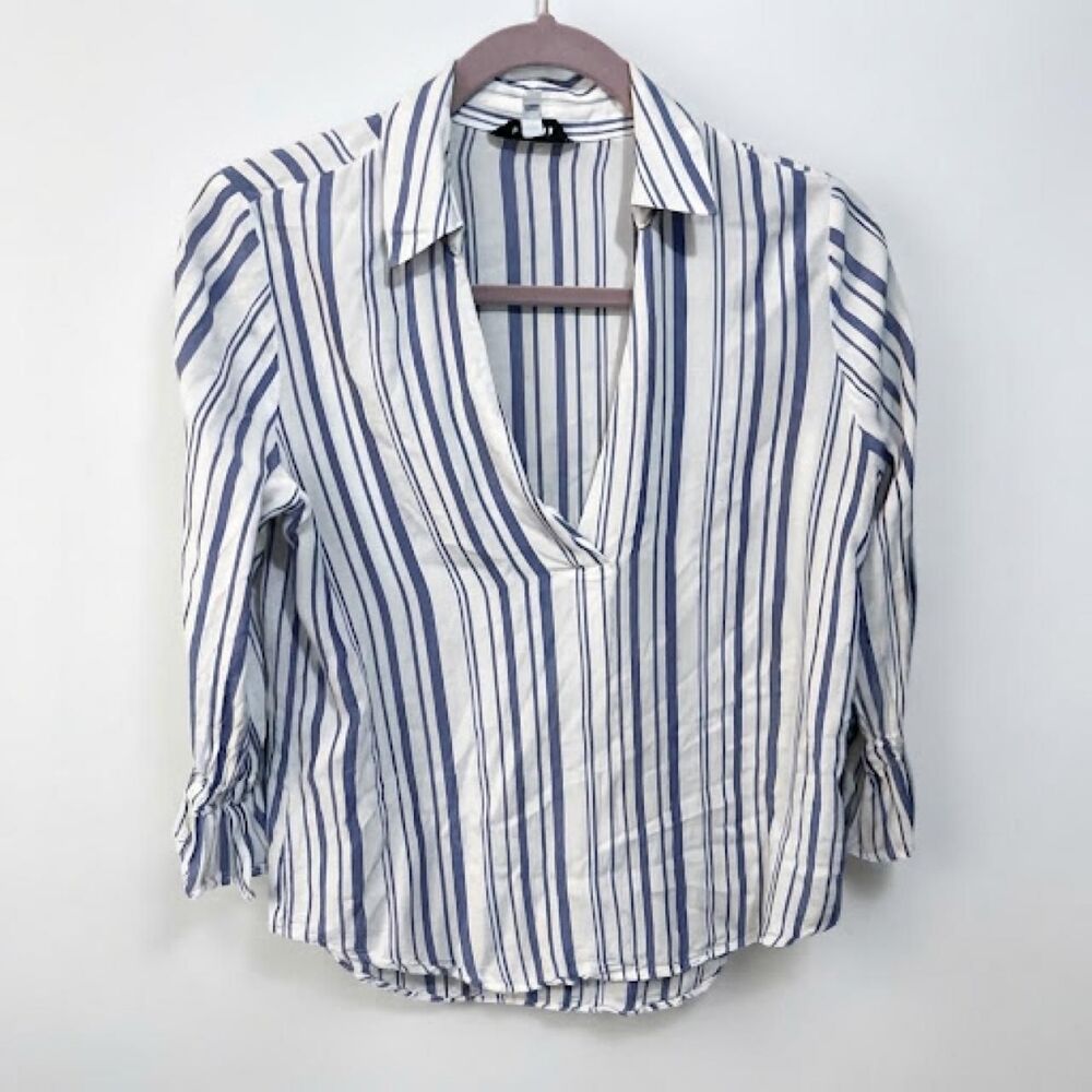 Express Women's blue/whites Striped Linen Blouse